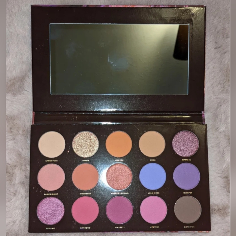 HIPDOT Zion Eyeshadow Palette
